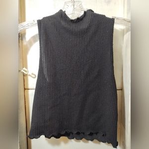 Black muscle tee style tank top